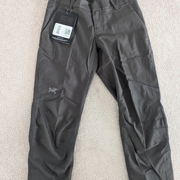 A2B CHINO CROP Arc'teryx Women's size 2 - Picture 5 of 5